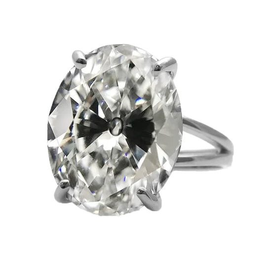 Sparkling Solitaire Engagement Ring 8 ct – main view