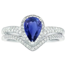 natural round sapphire 2.75ct ring top view