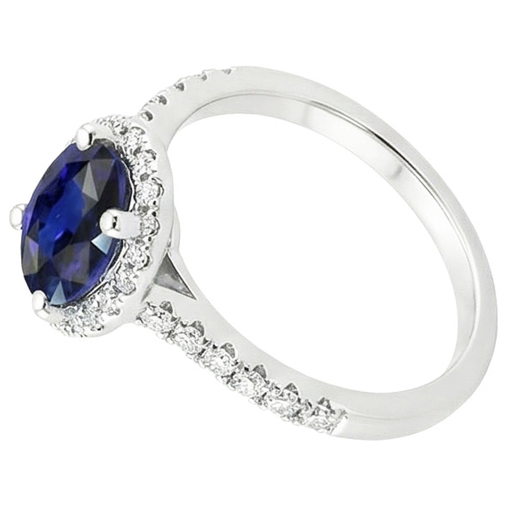 natural round sapphire 4ct ring close up detail