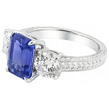 Natural Earth Mined Diamond 3 Stone Emerald Srilanka Sapphire Ring Vintage Style 3 Carats
