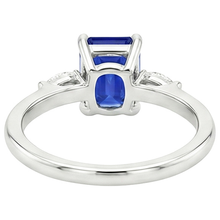 natural emerald sapphire 3.50ct ring side angle
