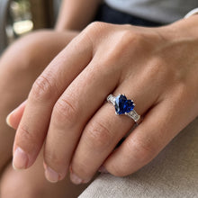 Natural Earth Mined Diamond Anniversary Heart Sri Lankan Sapphire Ring 5 Stone 1.75 Carats