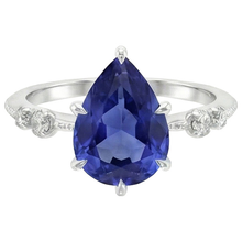 natural round sapphire 2.50ct ring close up detail