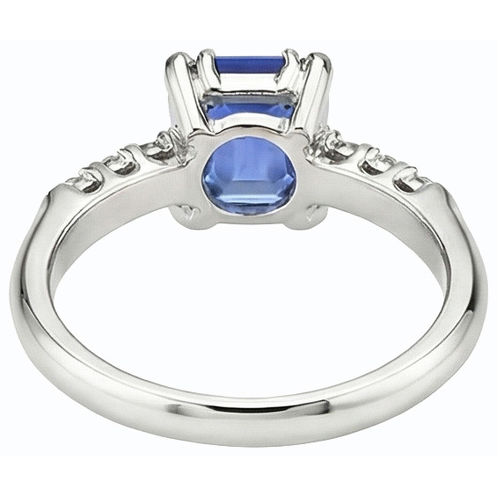 natural emerald sapphire 3ct ring close up detail