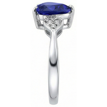 natural round sapphire 2.50ct ring top view