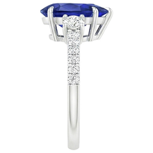 natural round sapphire 5.50ct ring on white background
