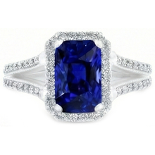 natural round sapphire 5.50ct ring close up detail