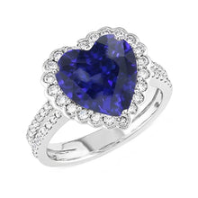 natural round sapphire 5ct ring close up detail