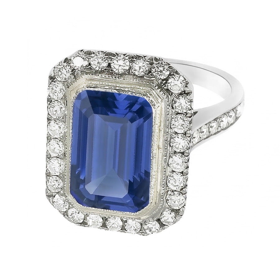natural emerald sapphire 4.50ct watch close up detail