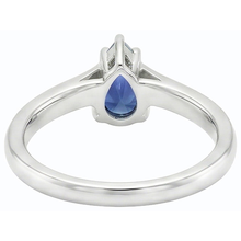 natural round sapphire 1.25ct ring top view