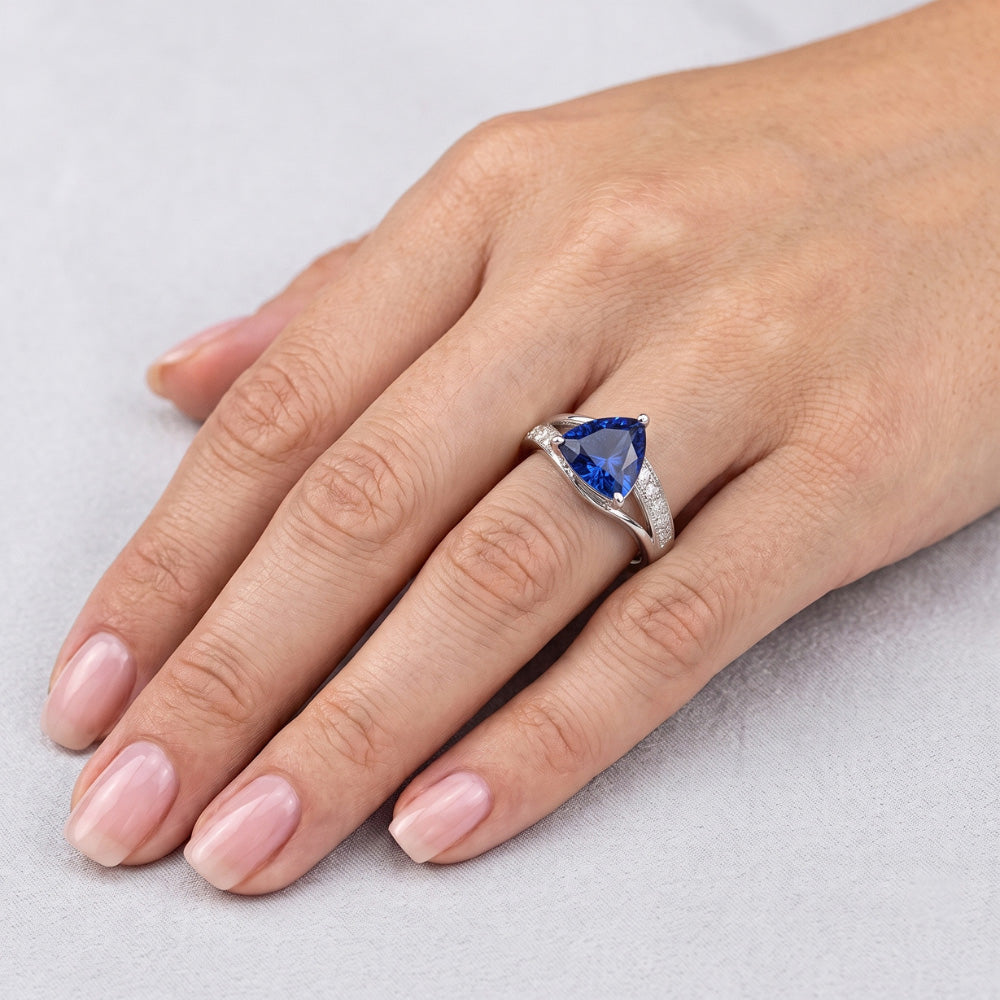 Natural Earth Mined Diamond Sapphire Gemstone Ring 2 Carats Split Shank Gold Women Jewellery