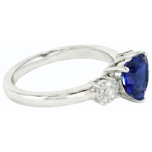 natural round sapphire 2.50ct ring close up detail
