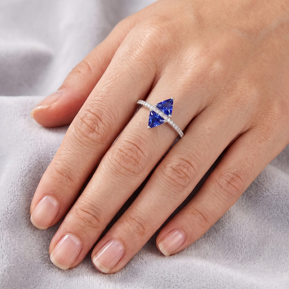 Natural Earth Mined Diamond Trillion Blue Sapphire Ring Accented Jewellery 1.50 Carats