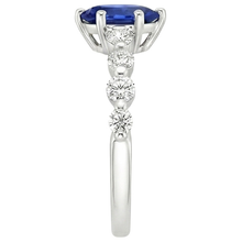 natural round sapphire 6.75ct ring profile view