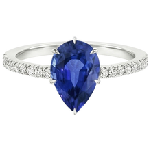natural round sapphire 5.25ct ring on white background