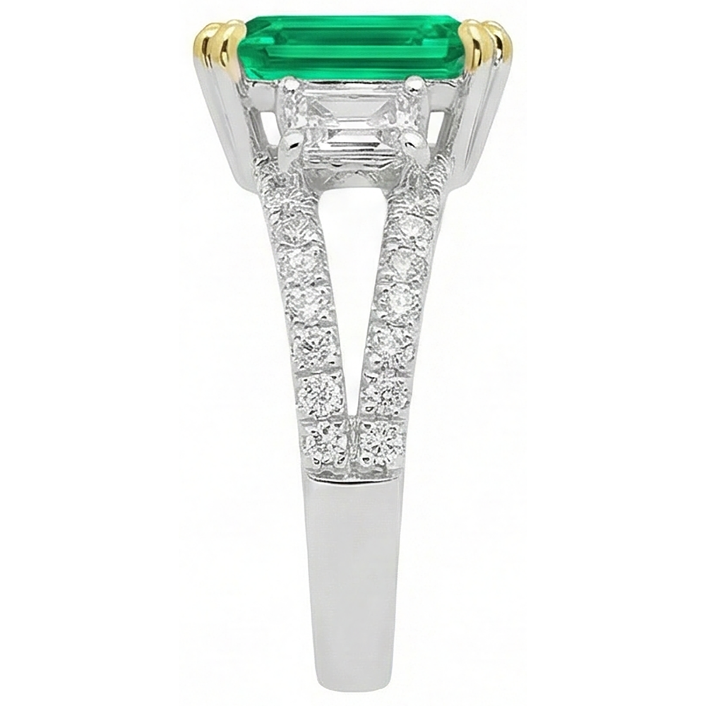 Shimmering Emerald Gemstone Ring 2 ct – profile view