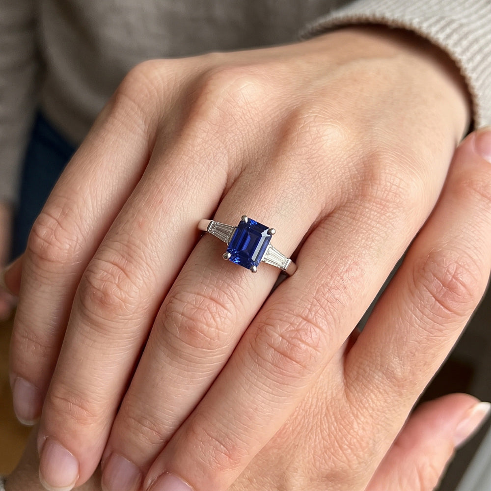 Natural Sapphire Ring 1.75ct - White Gold 14K