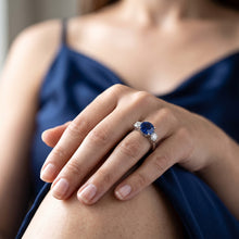 Natural Sapphire Ring 2.25ct - White Gold 14K