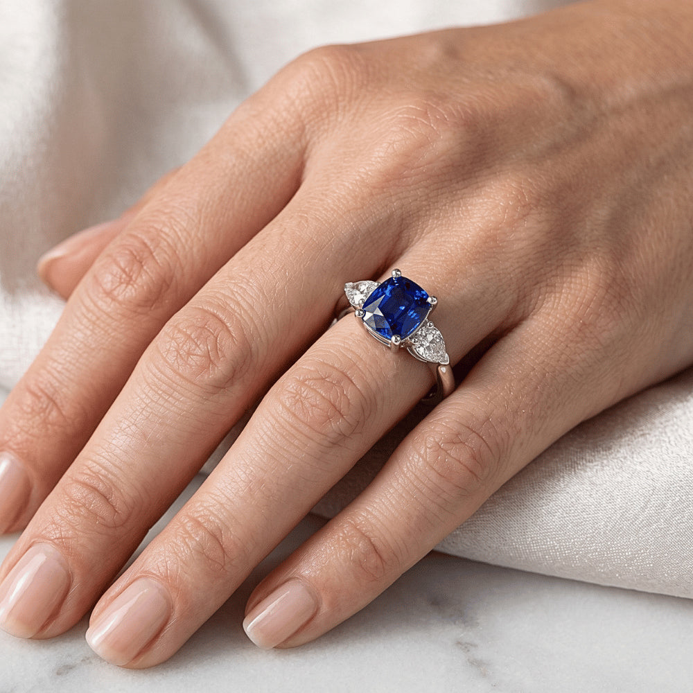 Natural Sapphire Ring 2ct - White Gold 14K