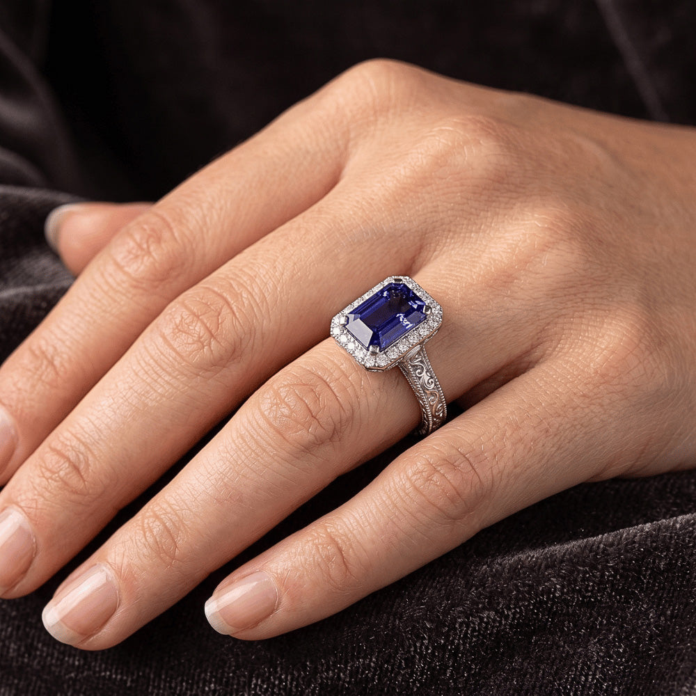 Natural Sapphire Ring 2ct - White Gold 14K