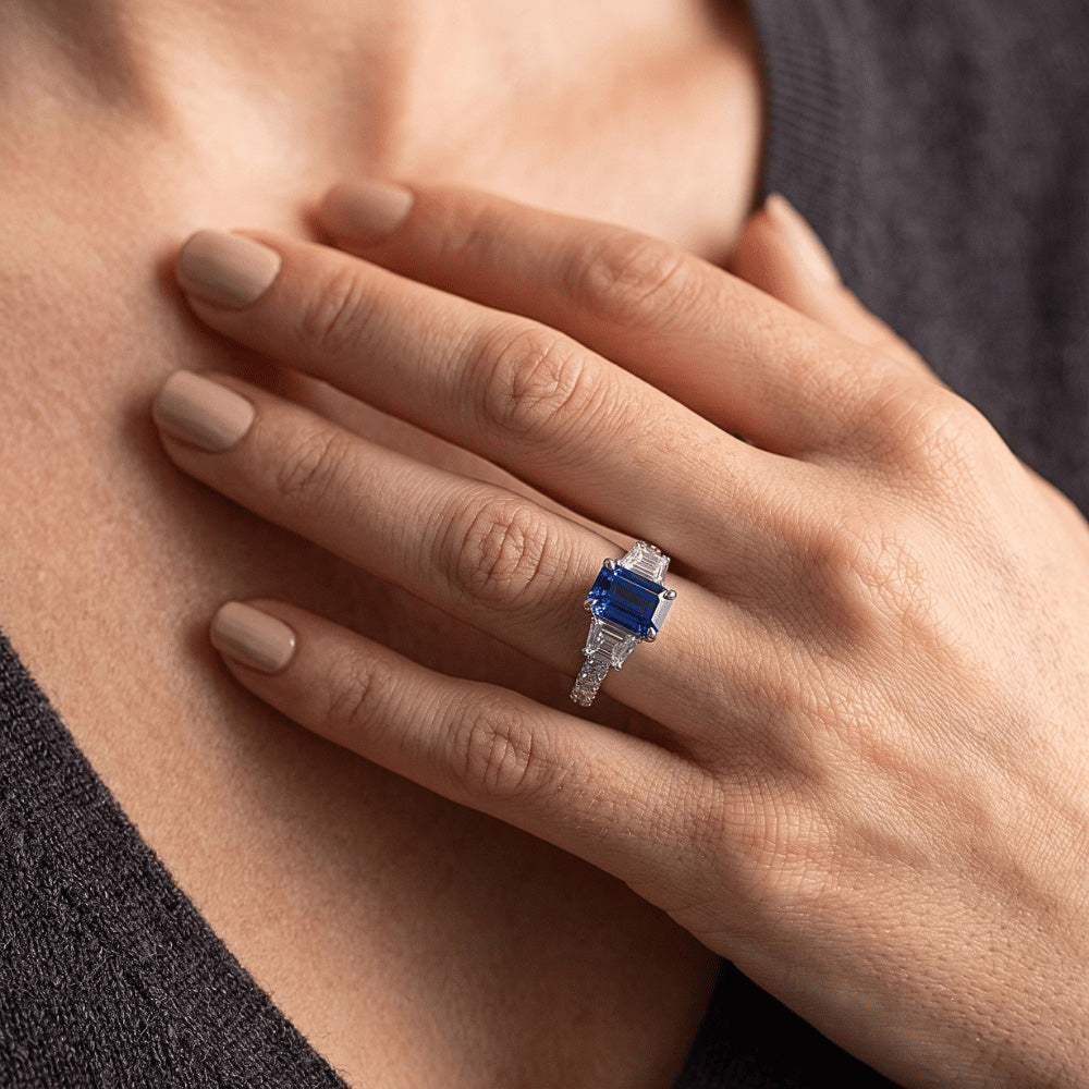 Natural Sapphire Ring 3.50ct - White Gold 14K
