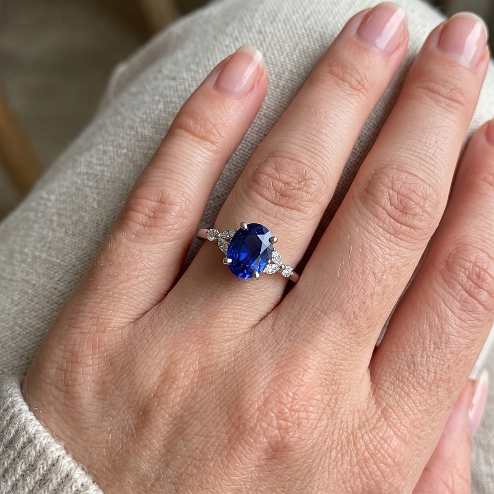 Natural Sapphire Ring 3.75ct - White Gold 14K