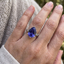 Natural Sapphire Ring 4.25ct - White Gold 14K