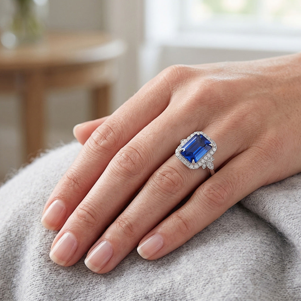 Natural Sapphire Ring 4.25ct - White Gold 14K