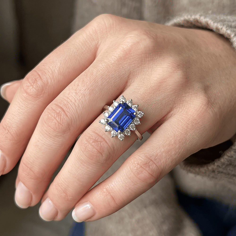 Natural Sapphire Ring 4.50ct - White Gold 14K