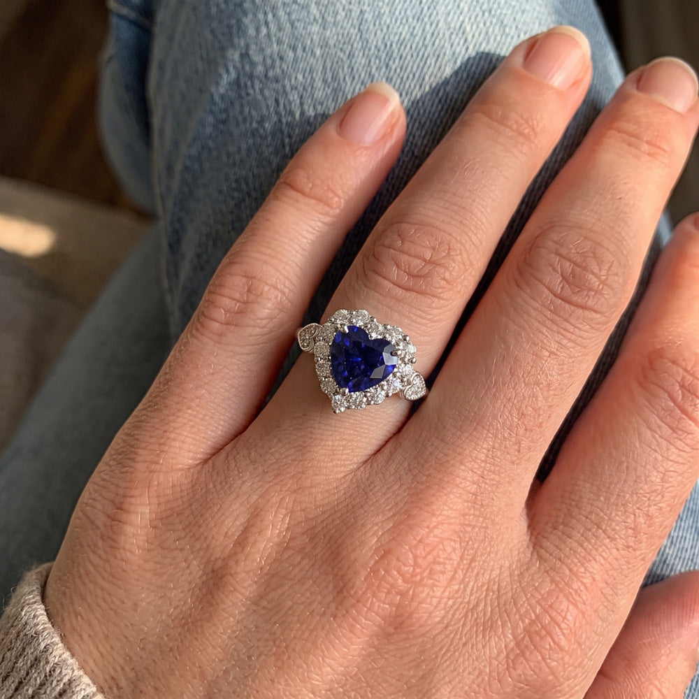 Natural Sapphire Ring 4.50ct - White Gold 14K