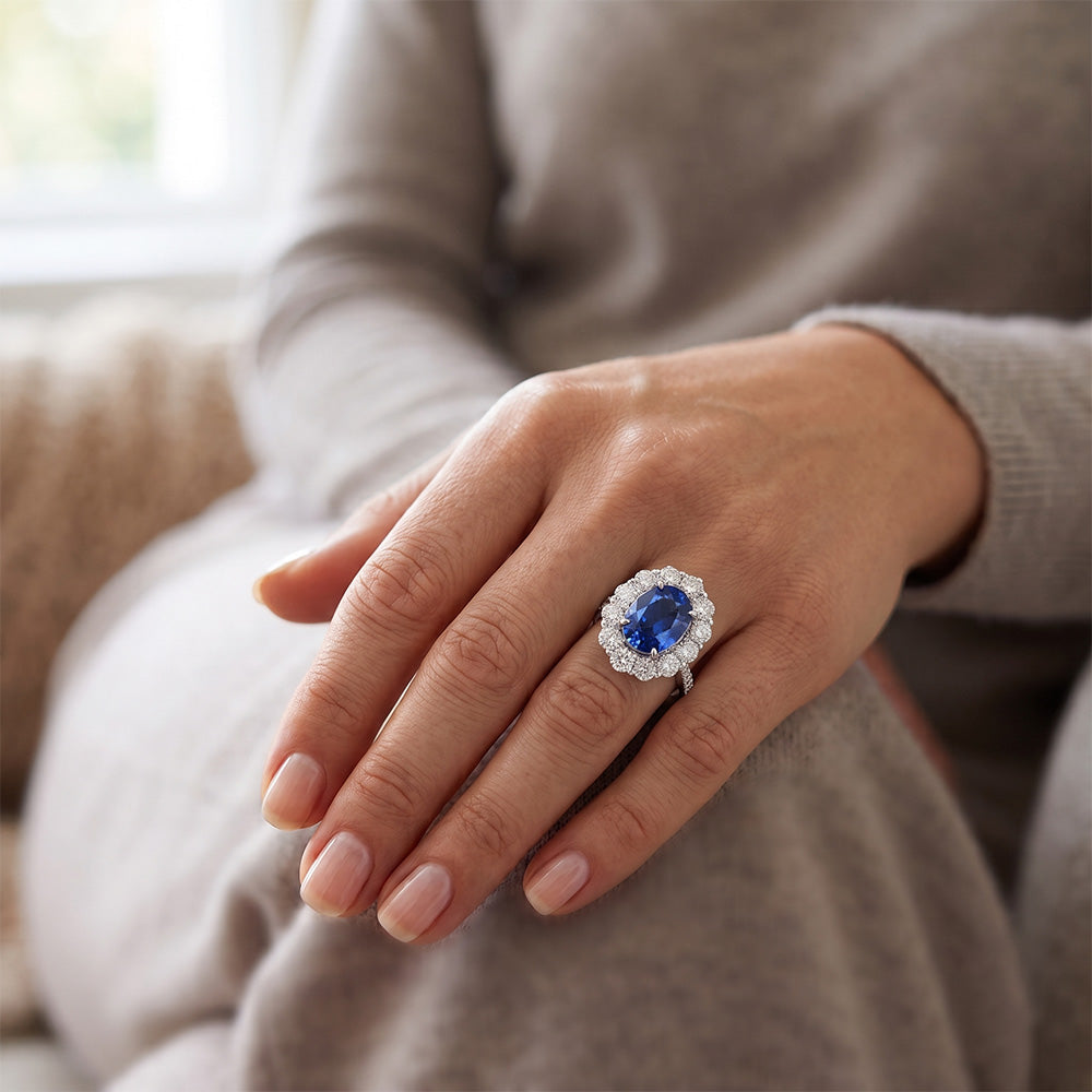 Natural Sapphire Ring 4.75ct - White Gold 14K