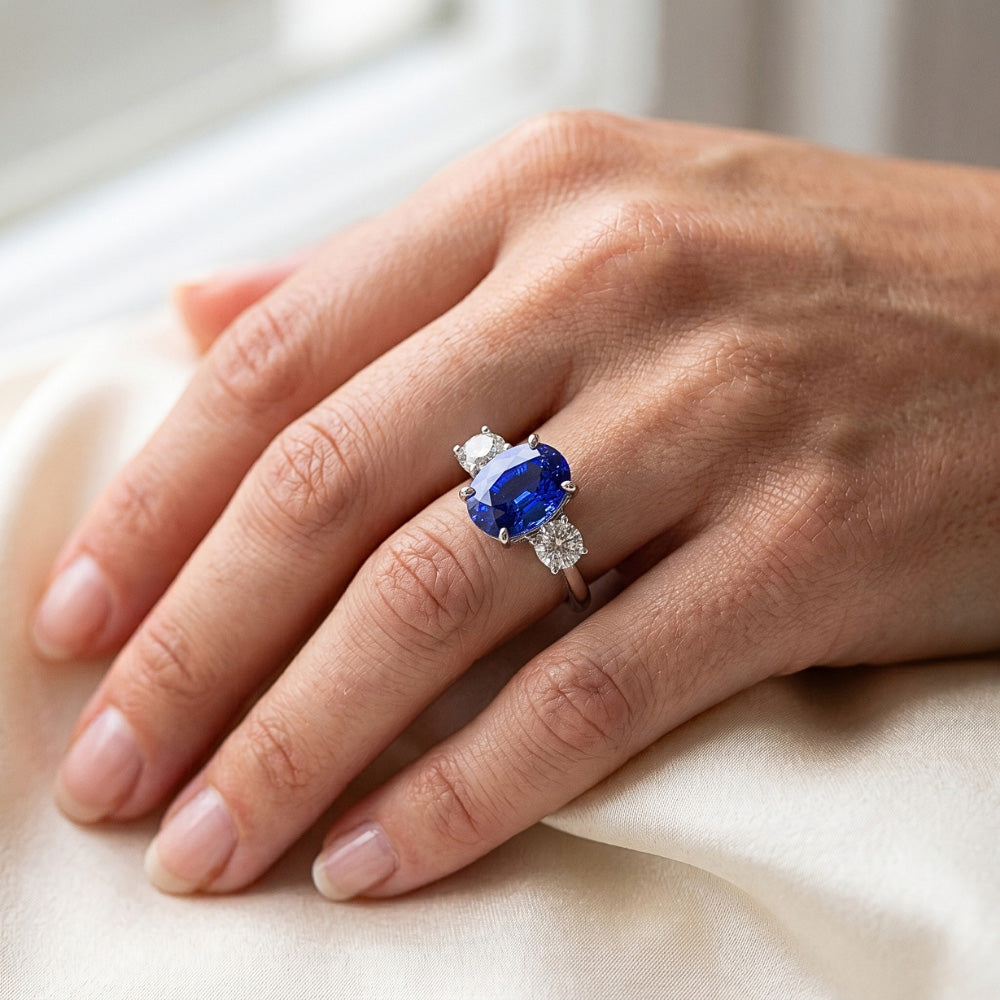 Natural Sapphire Ring 4.75ct - White Gold 14K