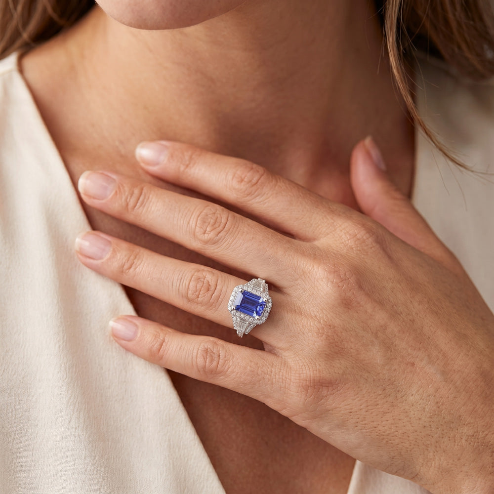 Natural Sapphire Ring 4ct - White Gold 14K