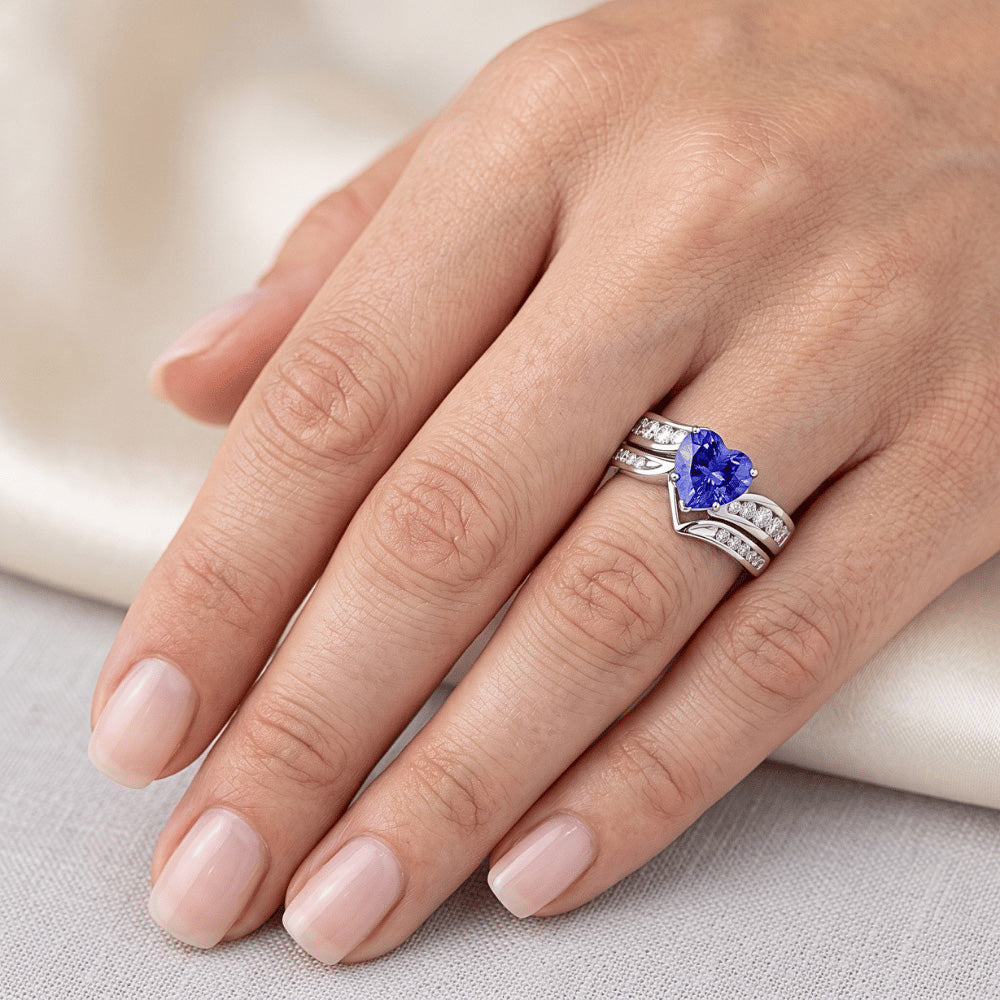 Natural Sapphire Ring 4ct - White Gold 14K