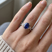 Natural Sapphire Ring 4ct - White Gold 14K