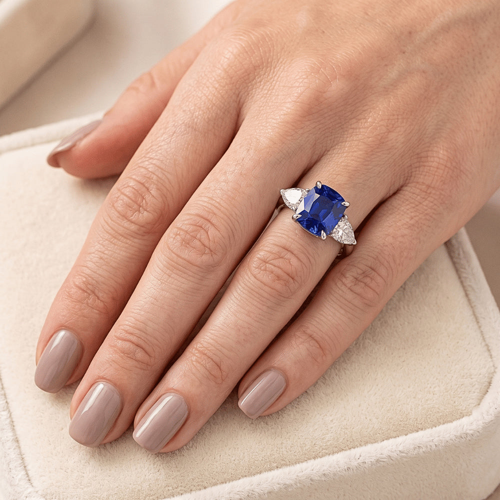 Natural Sapphire Ring 4ct - White Gold 14K