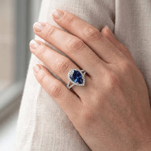 Natural Sapphire Ring 4ct - White Gold 14K