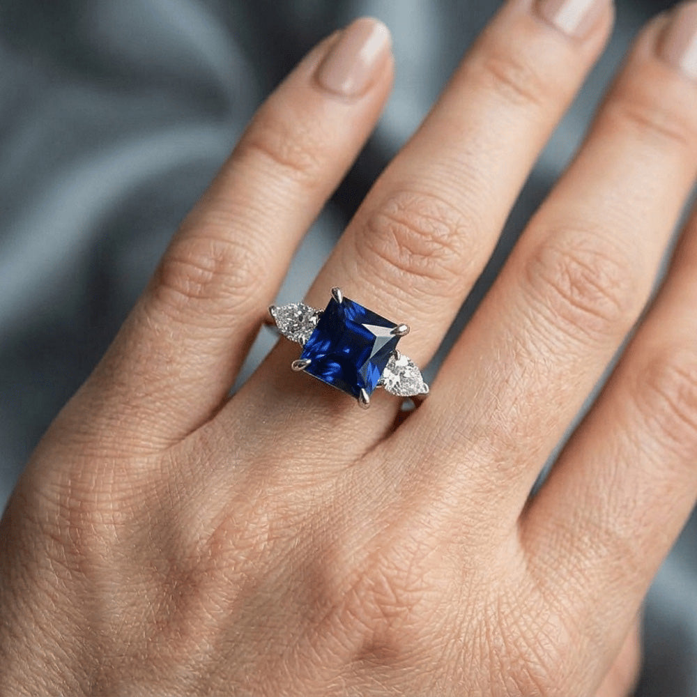 Natural Sapphire Ring 4ct - White Gold 14K