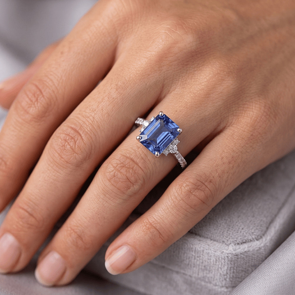 Natural Sapphire Ring 4ct - White Gold 14K
