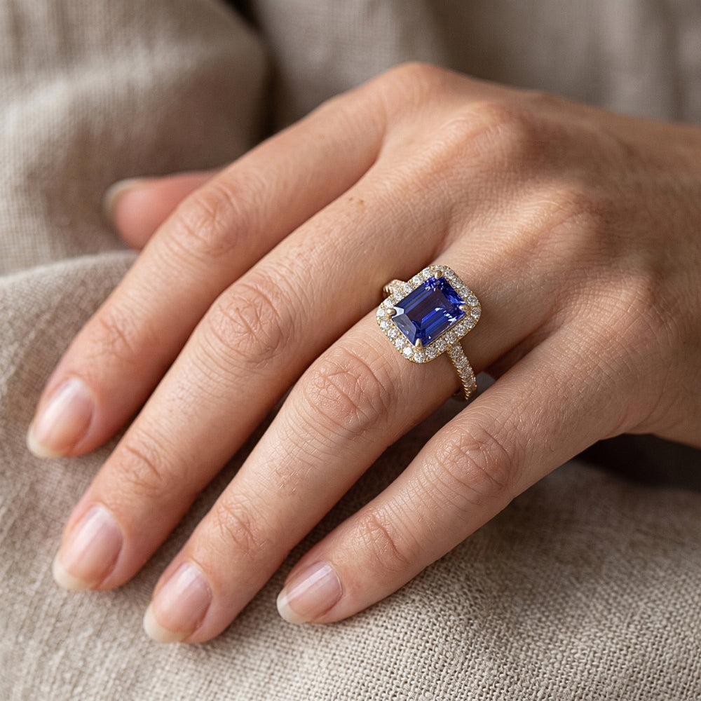 Natural Sapphire Ring 4ct - Yellow Gold 14K