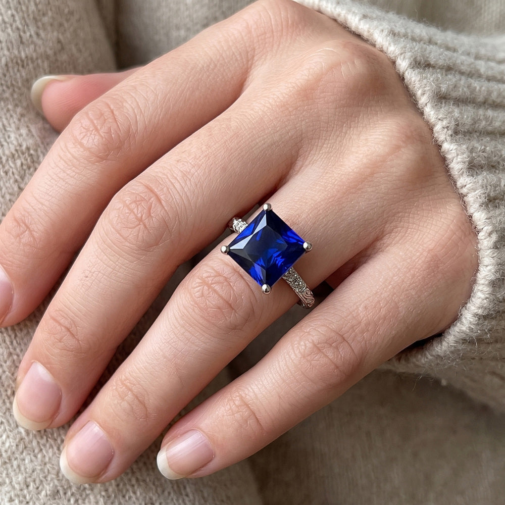 Natural Sapphire Ring 5.25ct - White Gold 14K