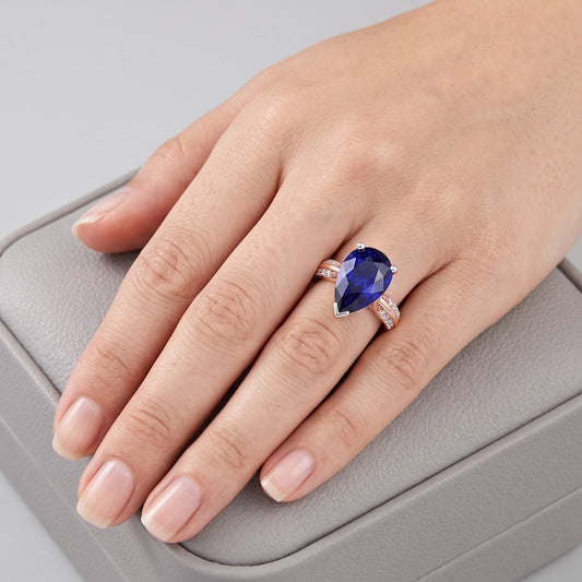 Natural Sapphire Ring 5.50ct - Two Tone 14K Gold
