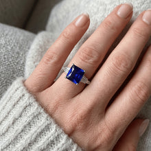 Natural Sapphire Ring 5.50ct - White Gold 14K