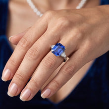 Natural Sapphire Ring 5ct - Two Tone 14K Gold