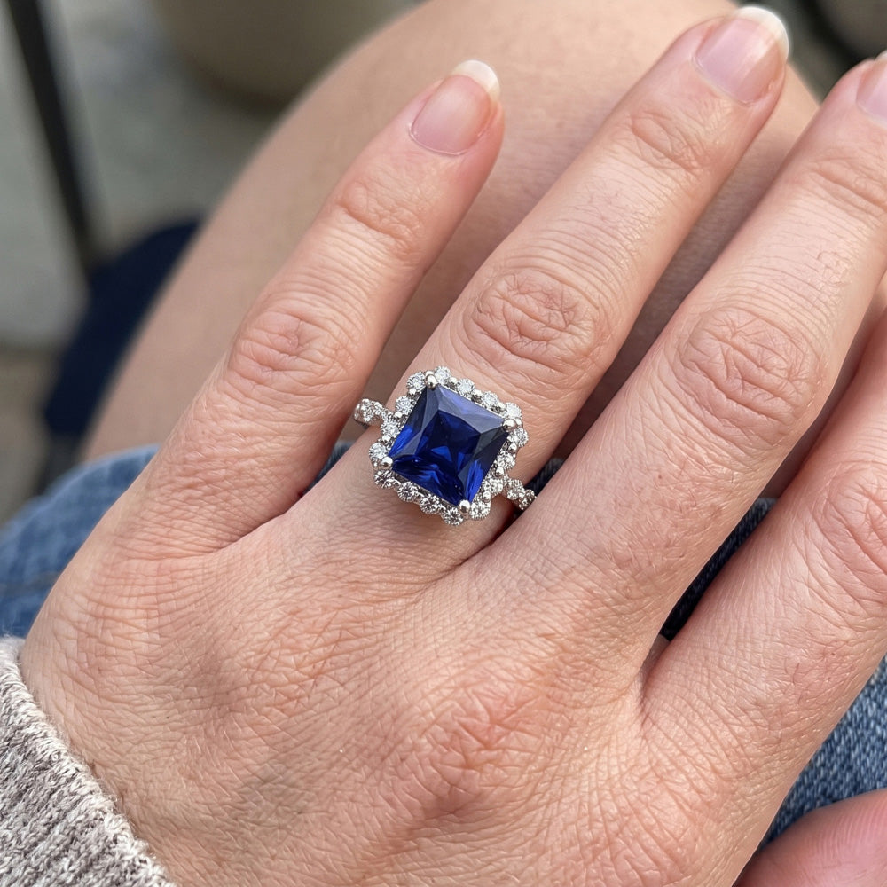 Natural Sapphire Ring 6.25ct - White Gold 14K