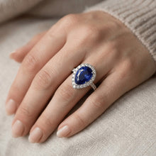 Natural Sapphire Ring 6ct - White Gold 14K