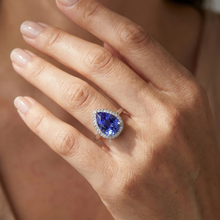 Natural Earth Mined Diamond Jewellery Halo Ceylon Sapphire Ring 4 Carats