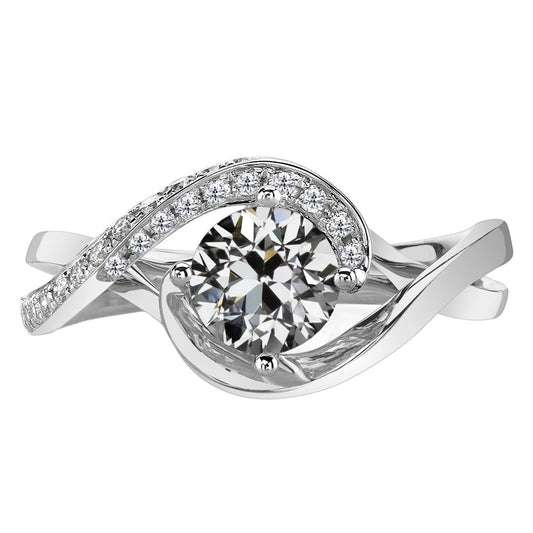 Antique Cushion Diamond ring in 14 Karat White Gold – main view