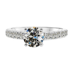 Luxury Anniversary Band Fine Diamond Solitaire Ring with Accents