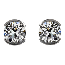 Authentic Diamond Earrings 2.50 ct 14 Karat White Gold – main view